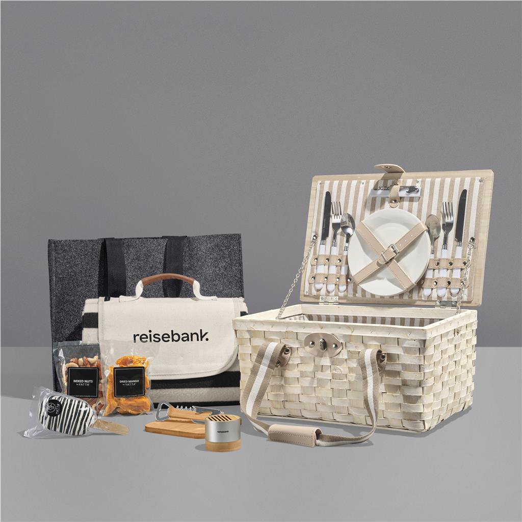 Yatta Golden Glances Hamper NATURAL