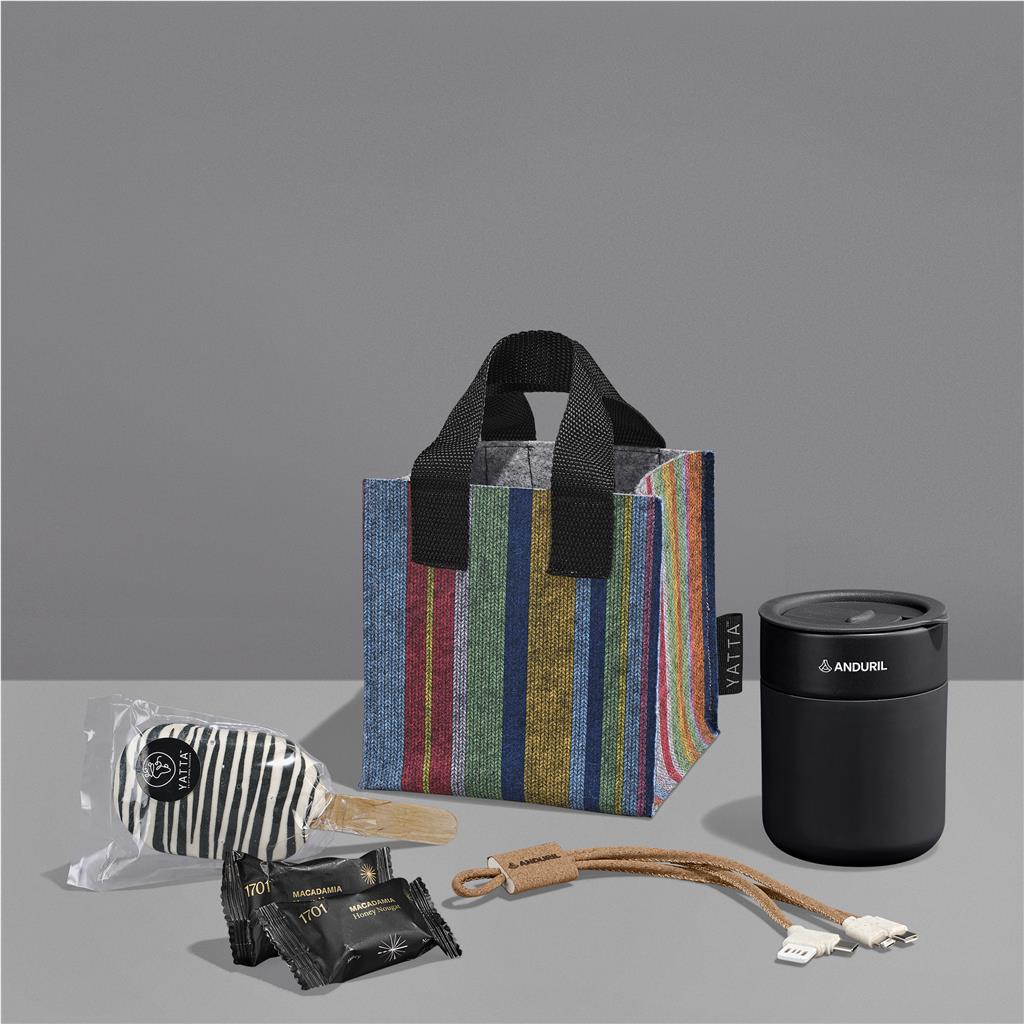 Yatta Sweet Sip Hamper BLACK